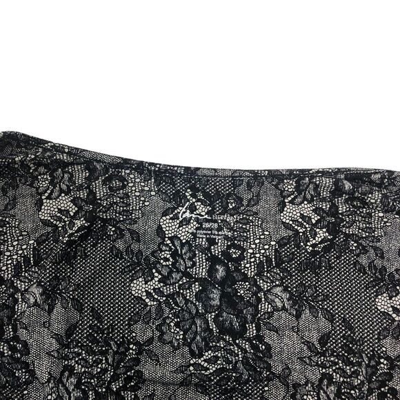 Lane Bryant Lace Print‎ Surplice V-Neck Top Shirt Size 26/28 Whimsigoth Formal - Picture 8 of 8